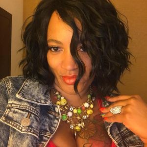 Meet your Posher, Erika